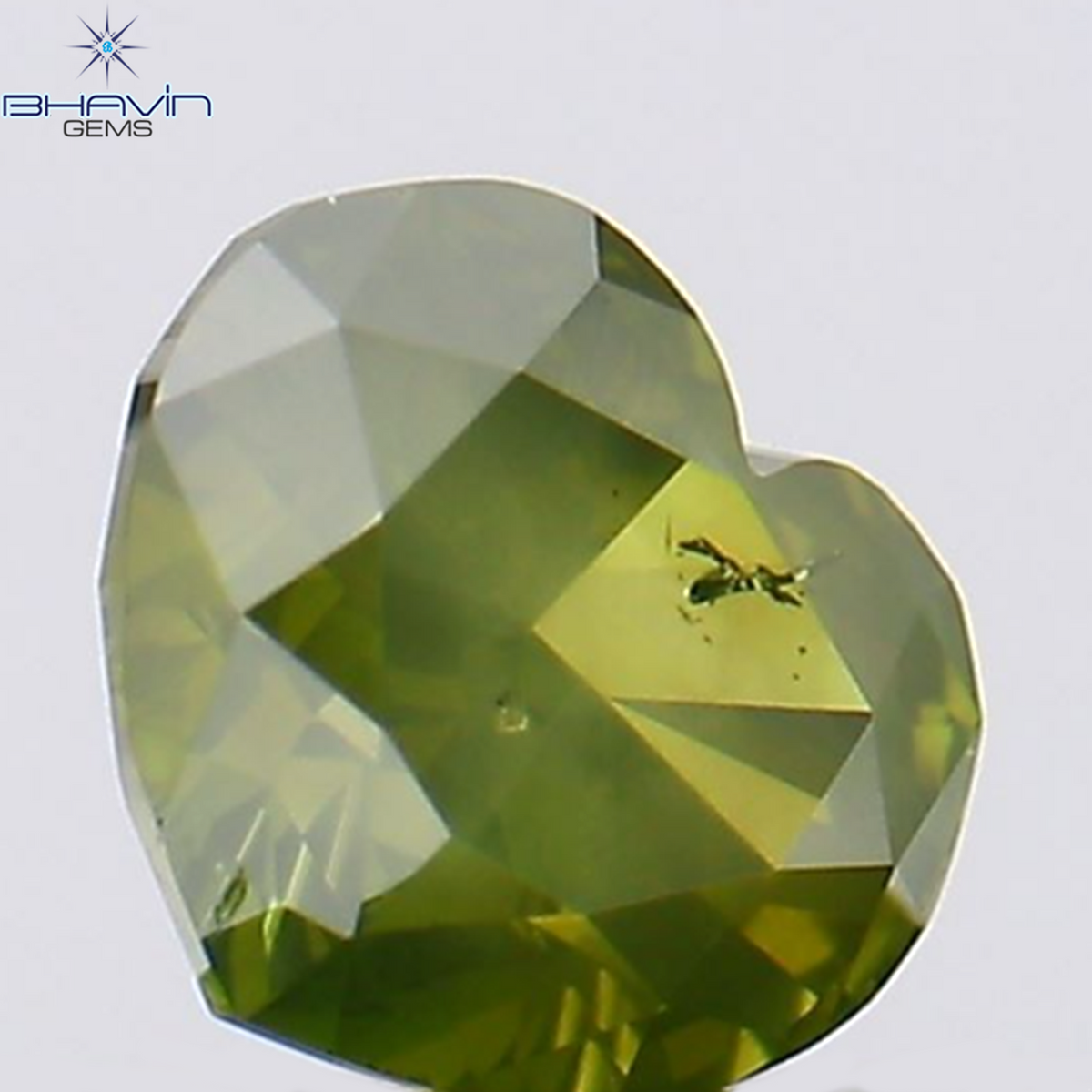 0.31 CT ハート シェイプ ナチュラル ダイヤモンド グリーン カラー SI2 クラリティ (4.33 MM)