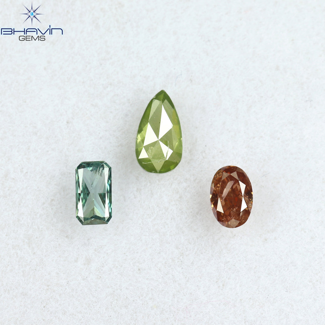 0.34 CT/3 ピース ミックス シェイプ ナチュラル ダイヤモンド ミックス カラー SI2 クラリティ (4.75 MM)