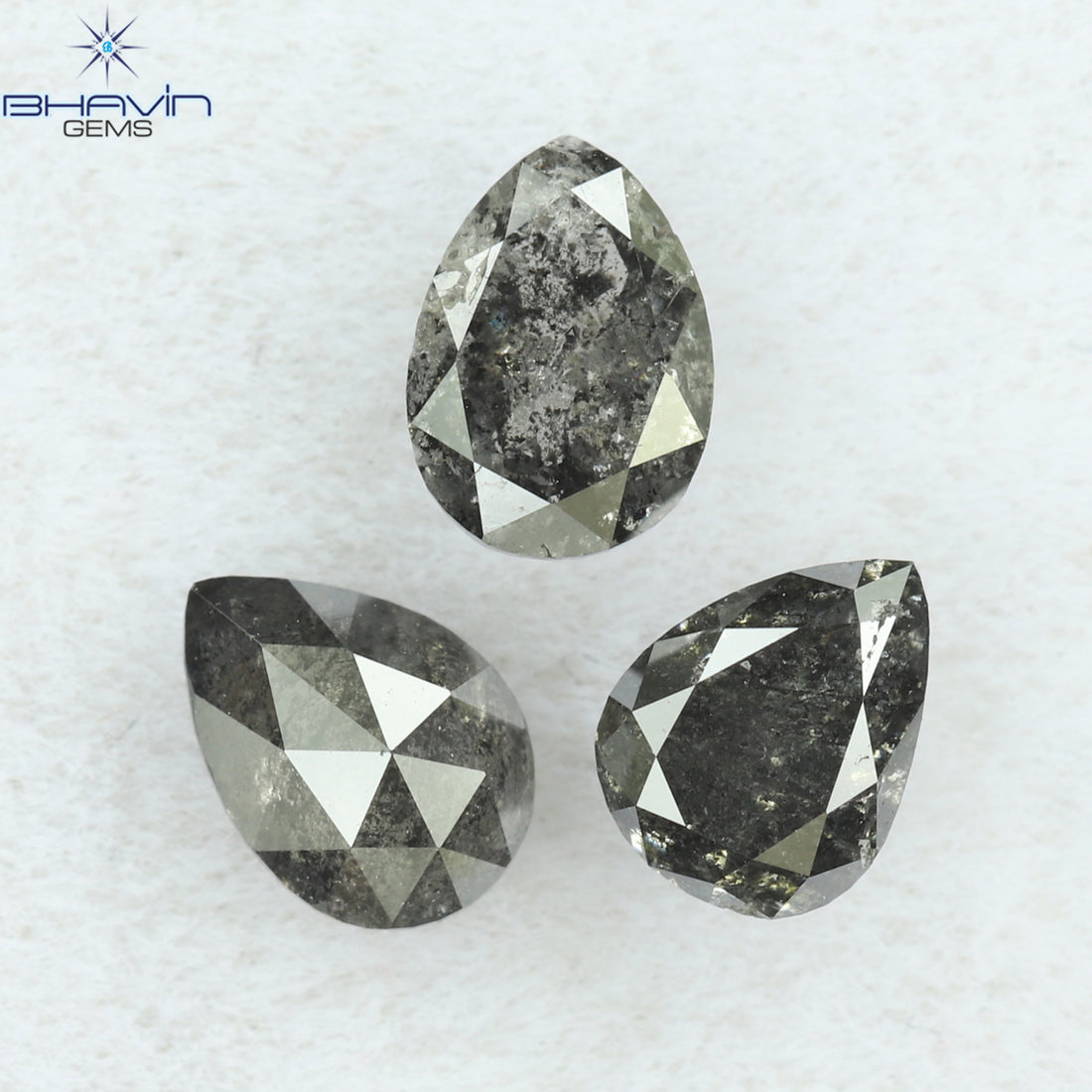 0.95 CT/3 ピース ペアシェイプ ナチュラル ダイヤモンド ソルト アンド ペッパー カラー I3 クラリティ (5.02 MM)