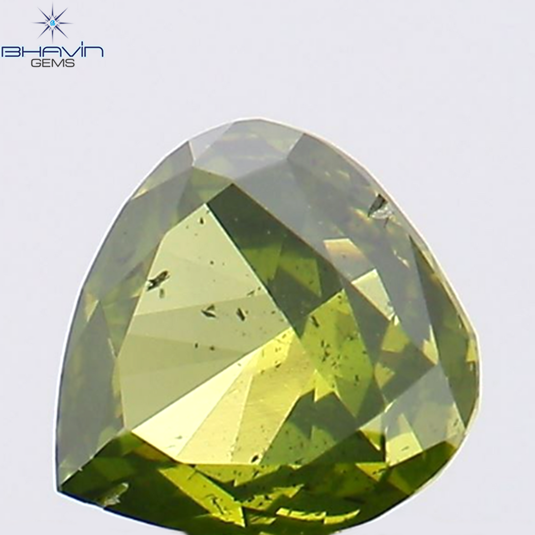 0.24 CT ハート シェイプ ナチュラル ダイヤモンド グリーン カラー SI1 クラリティ (4.11 MM)