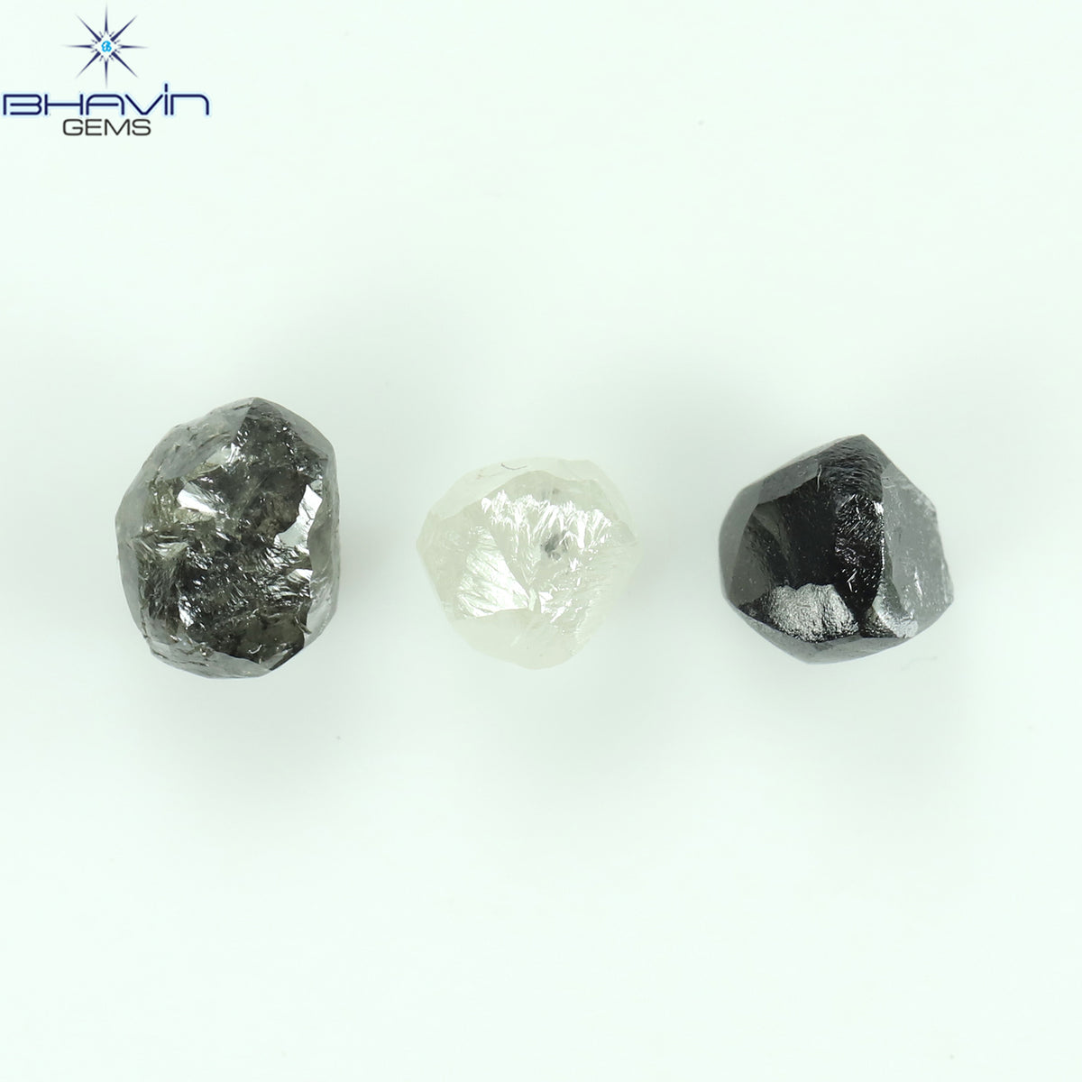 1.68 CT/3 Pcs Natural Rough Diamond Black & White Color Clarity I3 (5.24 MM)