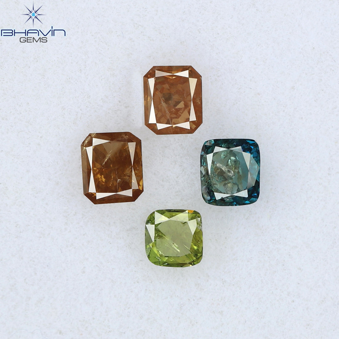 0.57 CT/4 ピース クッション シェイプ ナチュラル ダイヤモンド ミックス カラー SI2 クラリティ (3.44 MM)