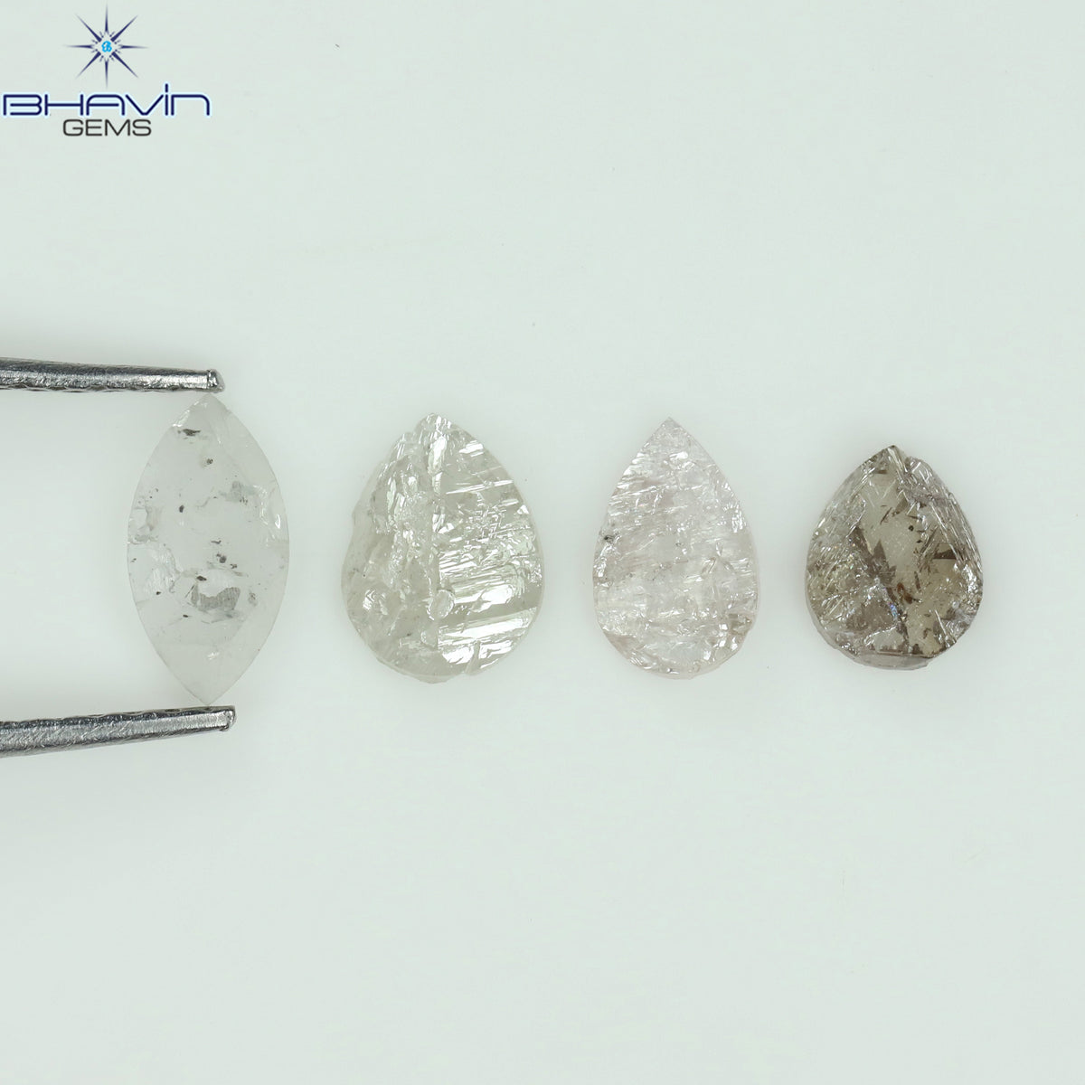 1.05 CT、ノーカット ポルキ シェイプ、天然ダイヤモンド、ブルー カラー、I3 クラリティ (5.42 MM)