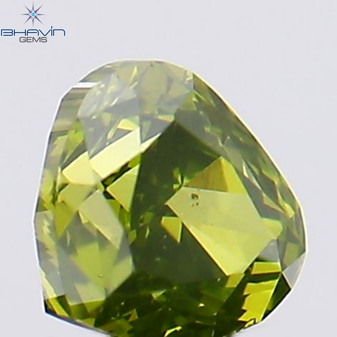 0.30 CT ハート シェイプ ナチュラル ダイヤモンド グリーン カラー SI1 クラリティ (3.15 MM)