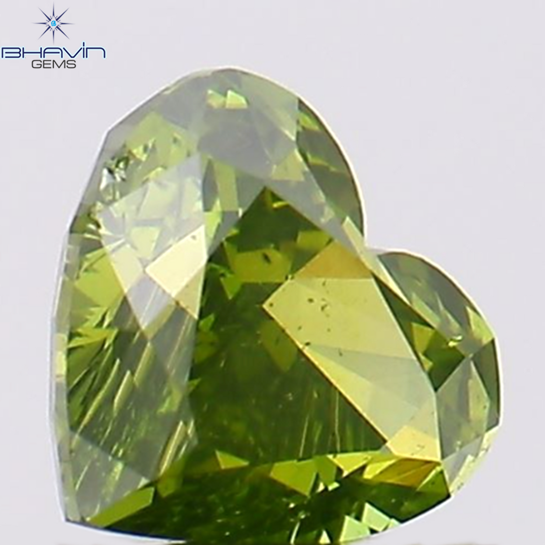 0.45 CT ハート シェイプ ナチュラル ダイヤモンド グリーン カラー SI2 クラリティ (4.72 MM)