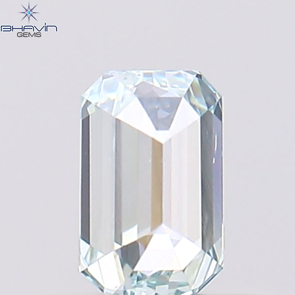 0.38 CT エメラルド シェイプ ナチュラル ダイヤモンド グリーンがかったブルー カラー VS1 クラリティ (4.87 MM)