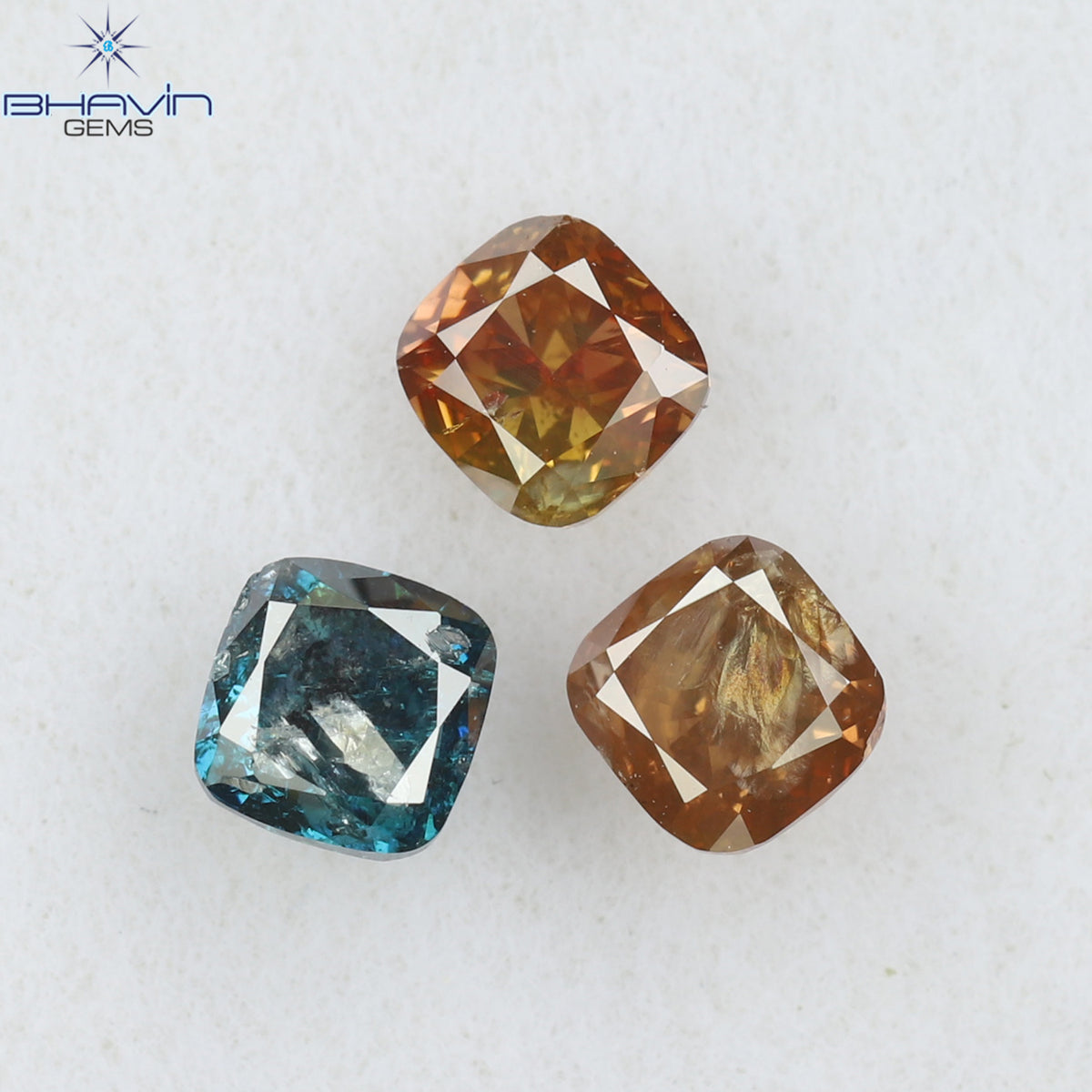 0.56 CT/3 Pcs Natural Cushion Diamond Enhanced Pink Blue Color Clarity I2 (3.18 MM)