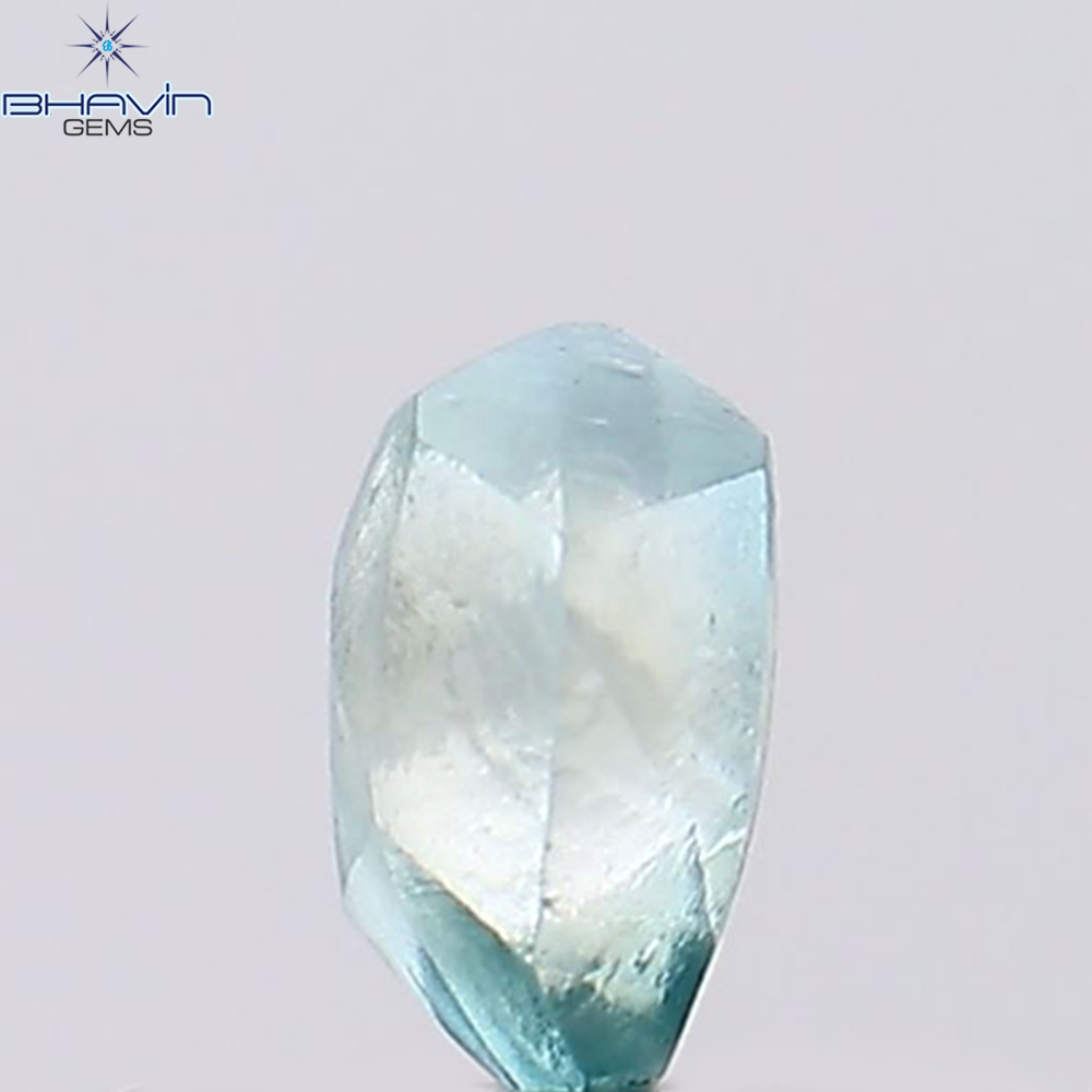 0.36 CT、ラフシェイプ、天然ダイヤモンド、緑がかった青色、VS1 クラリティ (4.78 MM)