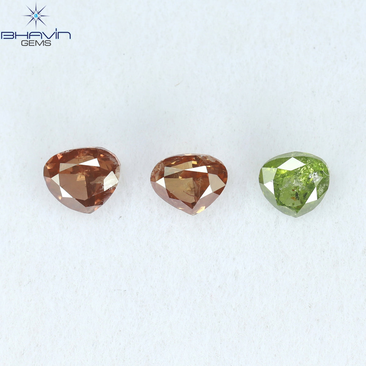 0.51 CT/3 ピース ハートシェイプ エンハンスト ピンク グリーン カラー ナチュラル ルース ダイヤモンド I1 クラリティ (3.20 MM)