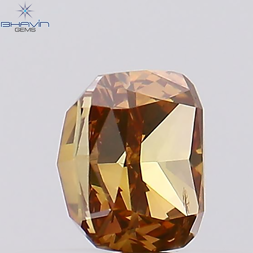 0.38 CT、クッション ダイヤモンド、ピンクがかったブラウン色、クラリティ VS1 (4.02 MM)