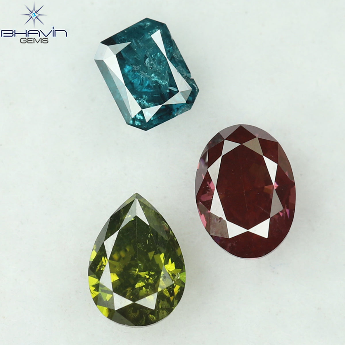 0.39 CT/3 Pcs Natural Mix Diamond Enhanced Pink Green Blue Color Clarity VS-I1 (3.85 MM)