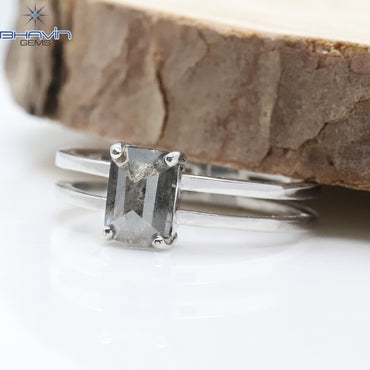 エメラルド ダイヤモンド、ソルト アンド ペッパー ダイヤモンド、天然ダイヤモンド リング、婚約指輪