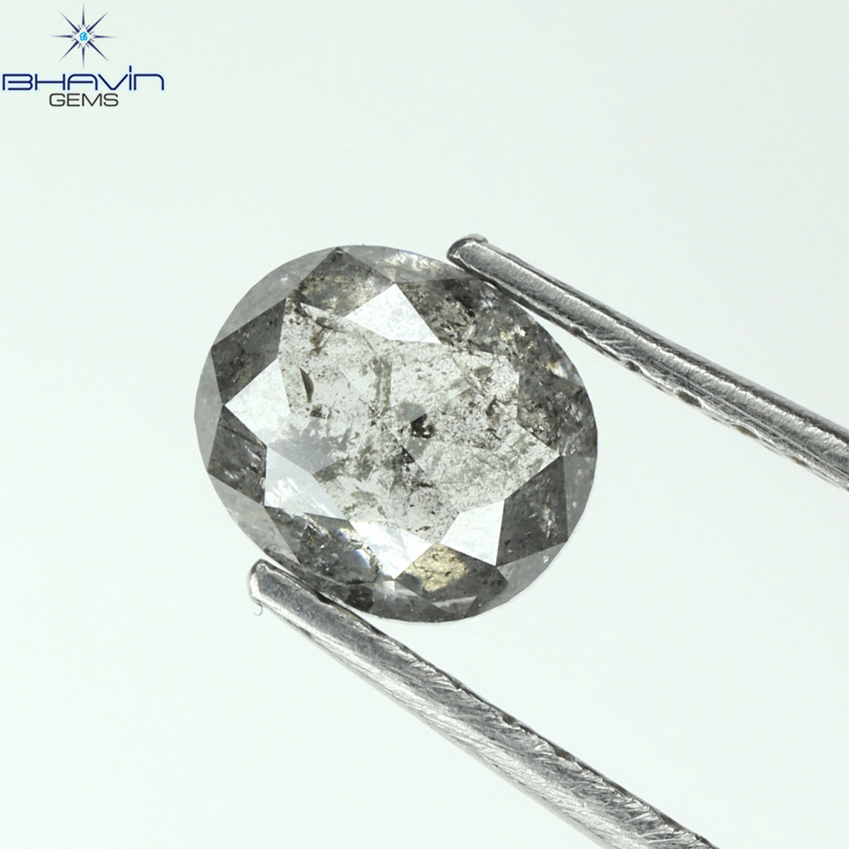 0.43 CT オーバルシェイプ ナチュラル ダイヤモンド ソルト アンド パッパー カラー I3 クラリティ (5.18 MM)