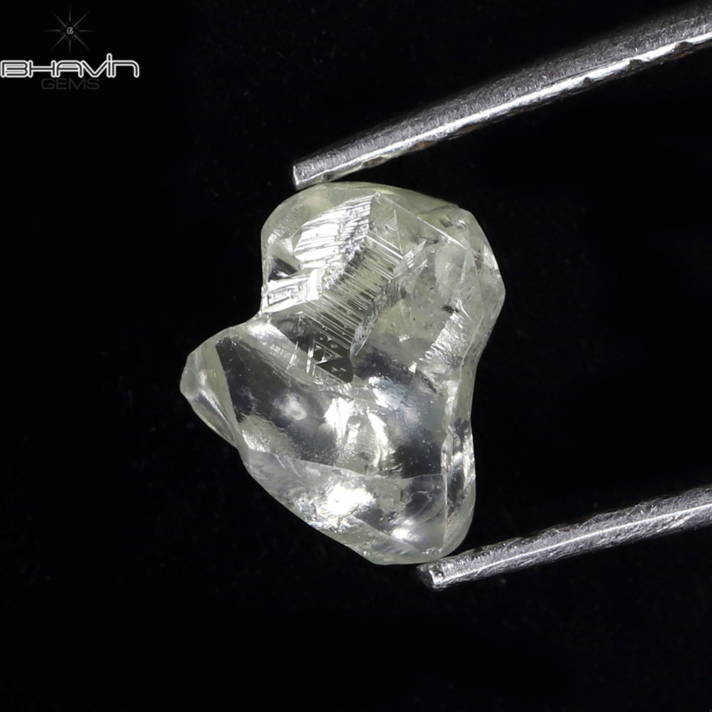 0.73 CT ラフ シェイプ ナチュラル ダイヤモンド ホワイト カラー VS2 クラリティ (6.83 MM)