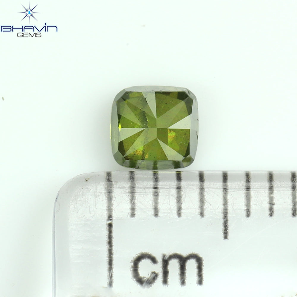 0.31 CT クッション シェイプ ナチュラル ダイヤモンド グリーン カラー I1 クラリティ (3.88 MM)