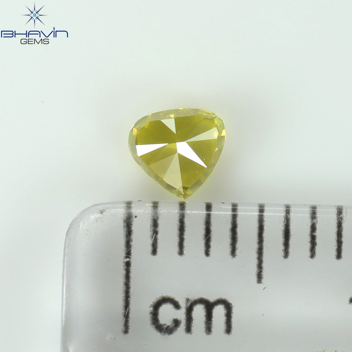 0.25 CT ハート シェイプ ナチュラル ダイヤモンド イエロー カラー VS2 クラリティ (3.73 MM)