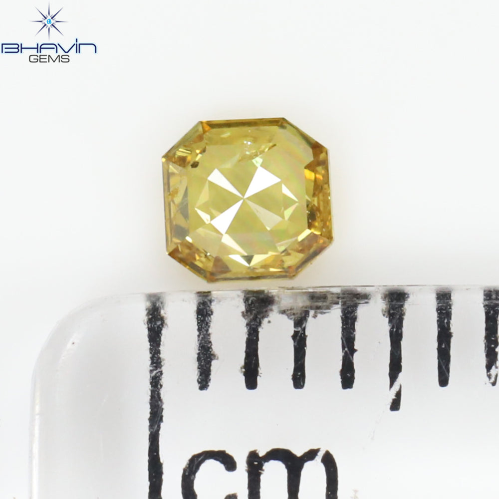 0.33 CT アッシャー シェイプ ナチュラル ルース ダイヤモンド イエロー カラー SI1 クラリティ (3.81 MM)
