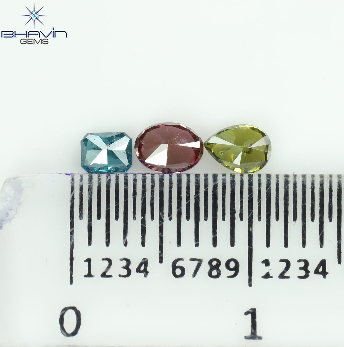 0.39 CT/3 Pcs Natural Mix Diamond Enhanced Pink Green Blue Color Clarity VS-I1 (3.85 MM)