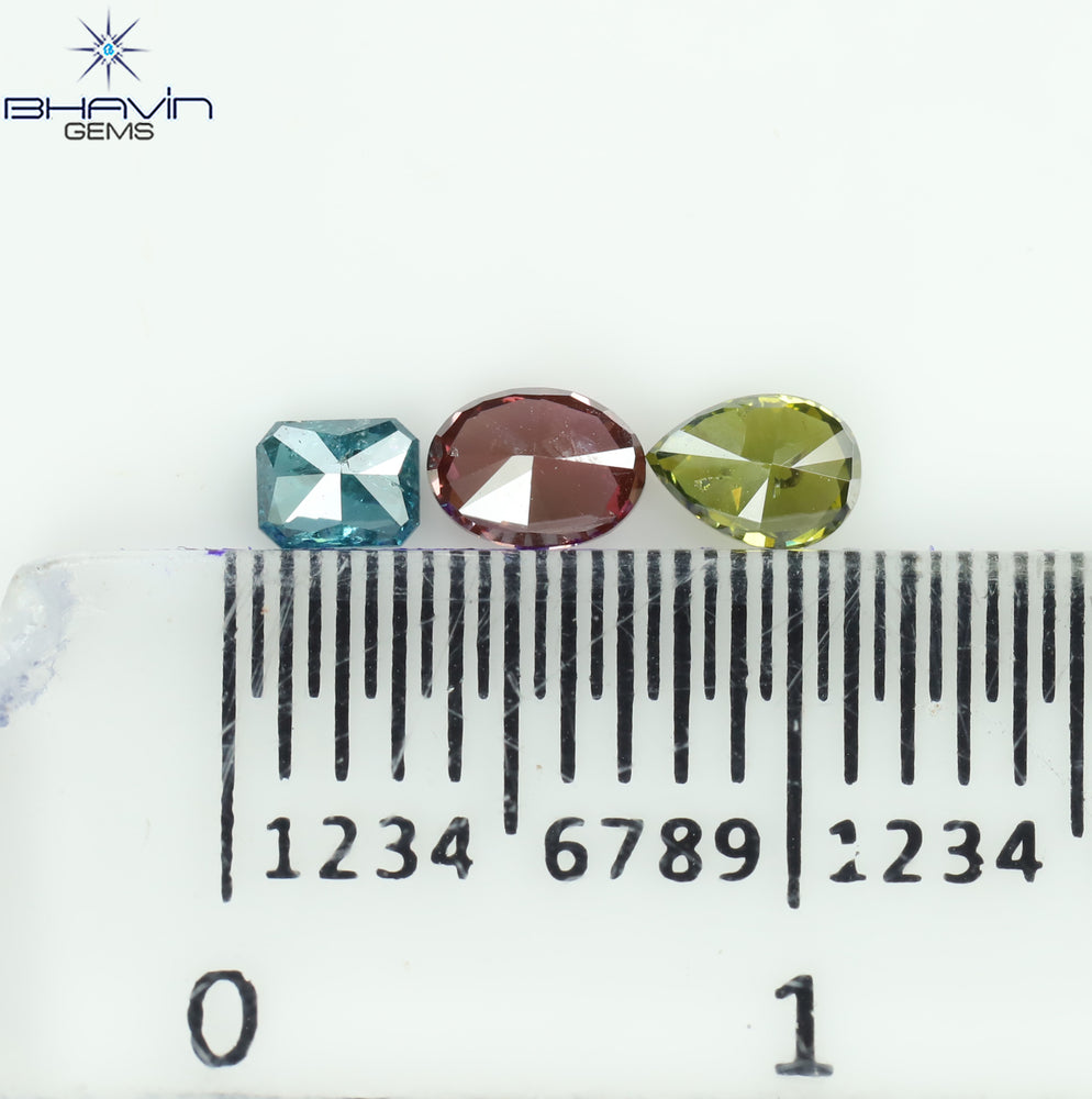 0.39 CT/3 ピース ミックス シェイプ ナチュラル ダイヤモンド ピンク色 VS-I1 クラリティ (3.85 MM)
