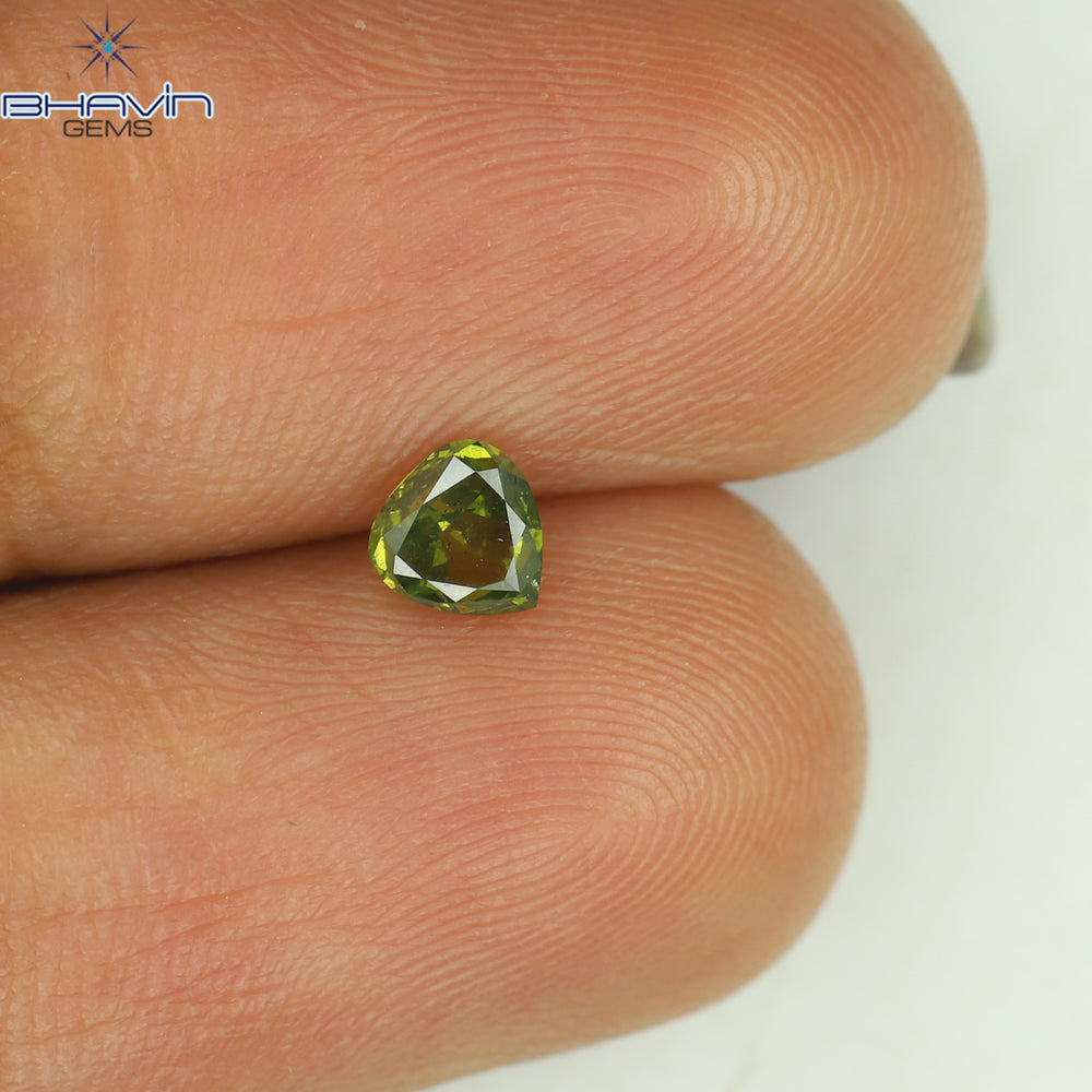 0.24 CT ハート シェイプ ナチュラル ダイヤモンド グリーン カラー SI1 クラリティ (4.11 MM)