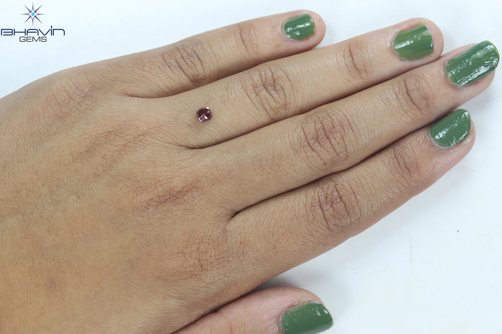 0.33 CT クッション シェイプ ナチュラル ルース ダイヤモンド 強化ピンク色 VS1 クラリティ (3.68 MM)
