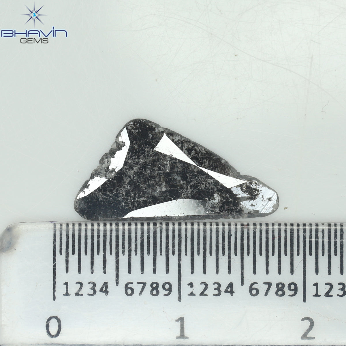 0.93 CT スライス形状 天然ダイヤモンド ソルト アンド ペッパー カラー I3 クラリティ (14.60 MM)