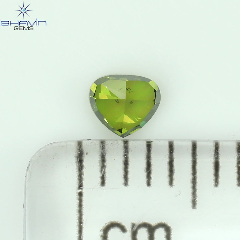 0.30 CT ハート シェイプ ナチュラル ダイヤモンド グリーン カラー SI1 クラリティ (3.15 MM)