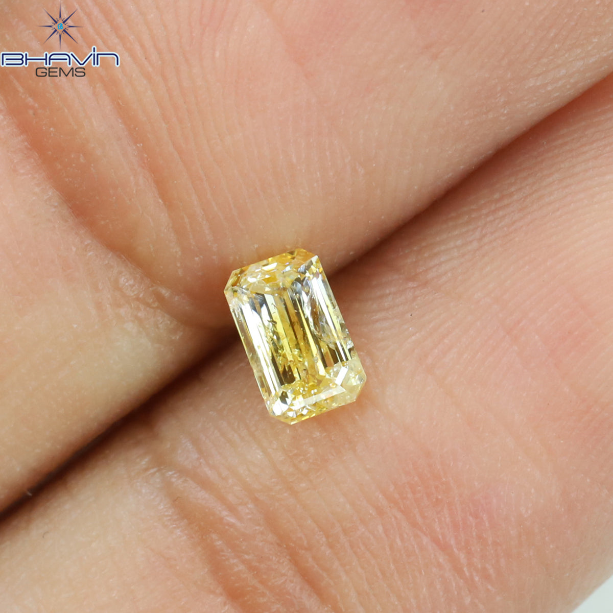 0.21 CT エメラルド シェイプ ナチュラル ダイヤモンド オレンジ色 VS2 クラリティ (3.86 MM)