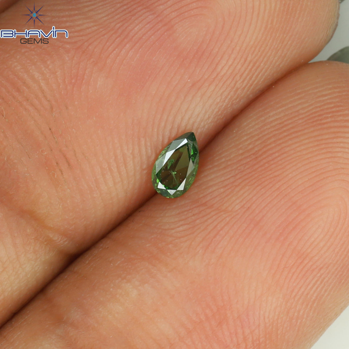 0.23 CT ペアシェイプ ナチュラル ダイヤモンド グリーン カラー I2 クラリティ (6.27 MM)