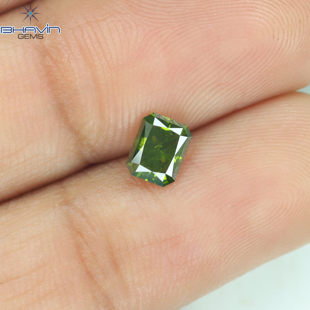 0.58 CT Radiant Shape Natural Diamond Green Color SI1 Clarity (5.26 MM)
