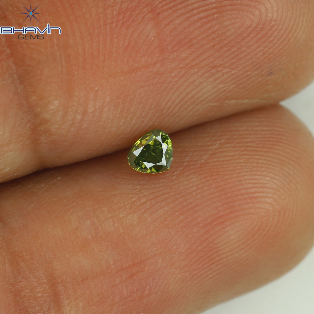 0.30 CT ハート シェイプ ナチュラル ダイヤモンド グリーン カラー SI1 クラリティ (3.15 MM)