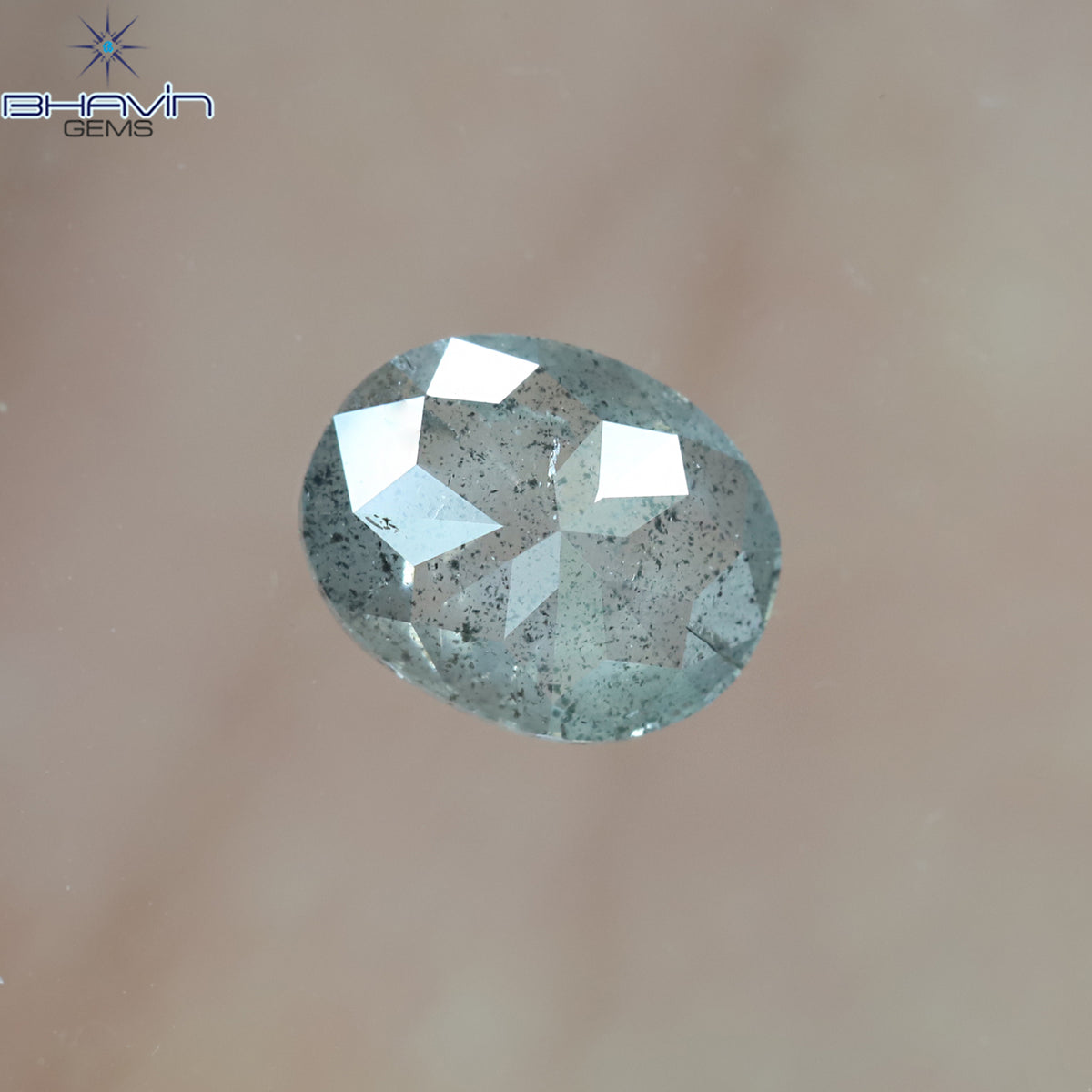 0.78 CT オーバルシェイプ ナチュラル ダイヤモンド ソルト アンド ペッパー カラー I3 クラリティ (6.70 MM)