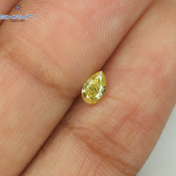 0.23 CT ペアシェイプ ナチュラル ダイヤモンド グリーン (カメレオン) カラー SI2 クラリティ (4.93 MM)