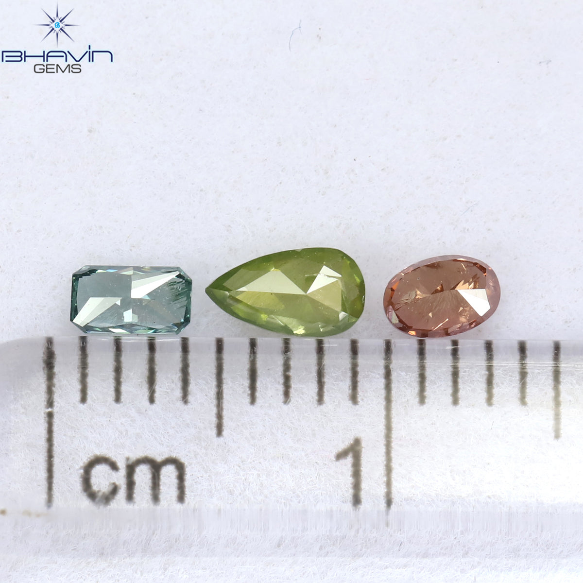 0.34 CT/3 ピース ミックス シェイプ ナチュラル ダイヤモンド ミックス カラー SI2 クラリティ (4.75 MM)