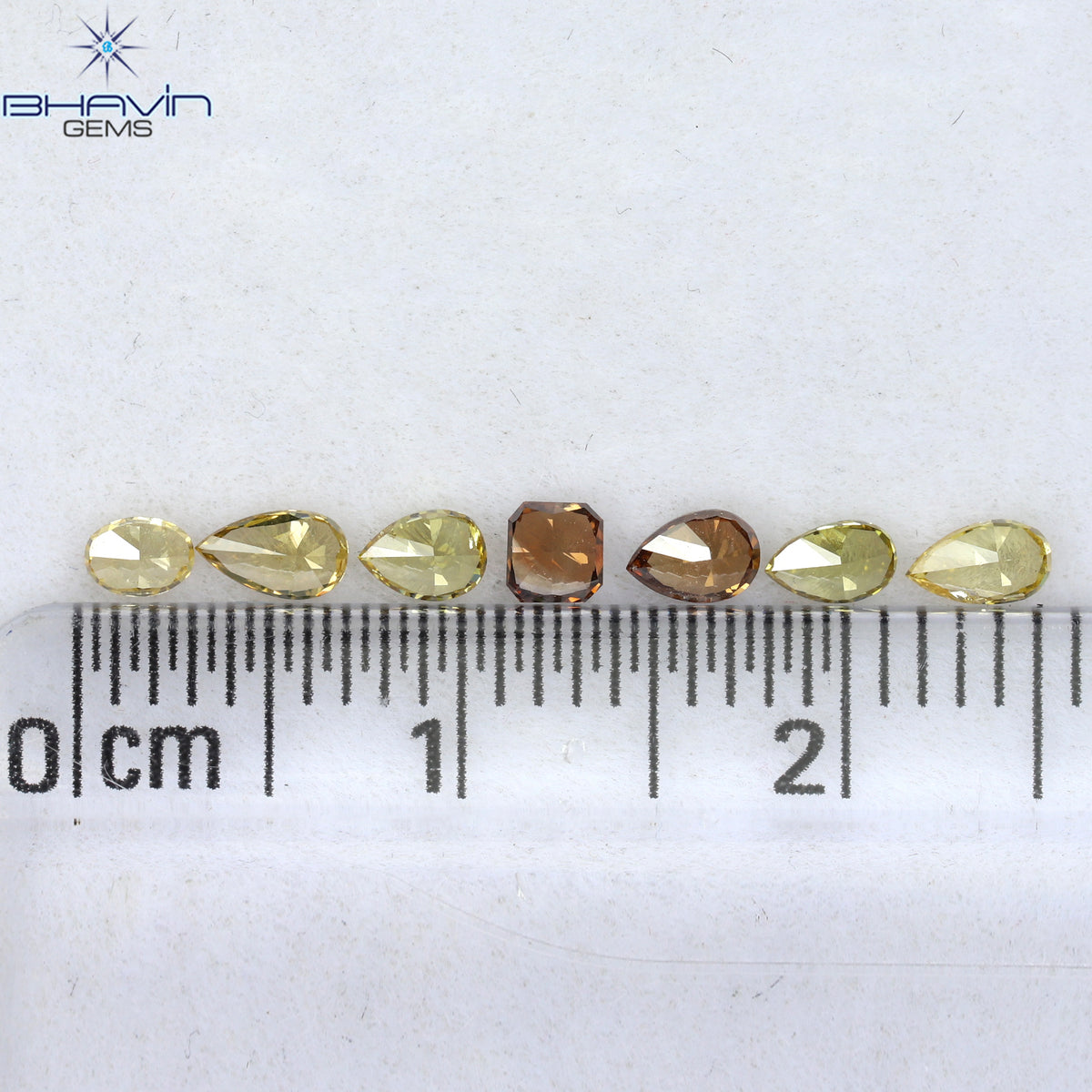0.64 CT/7 Pcs Natural Mix Diamond Mix Fancy Color Clarity VS (3.98 MM)
