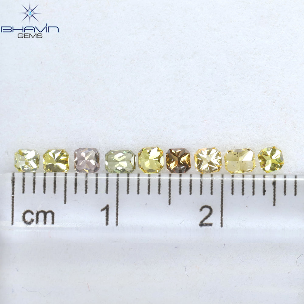 0.81 CT/9 ピース ラディアント シェイプ ナチュラル ダイヤモンド ミックス カラー VS2 クラリティ (2.93 MM)