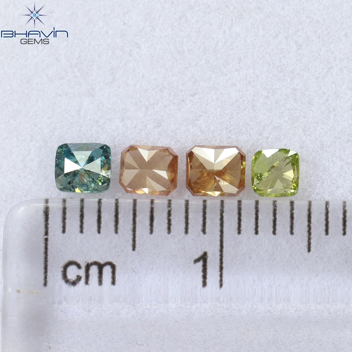 0.57 CT/4 Pcs Natural Cushion Diamond Enhanced Mix Fancy Color Clarity SI2 (3.44 MM)
