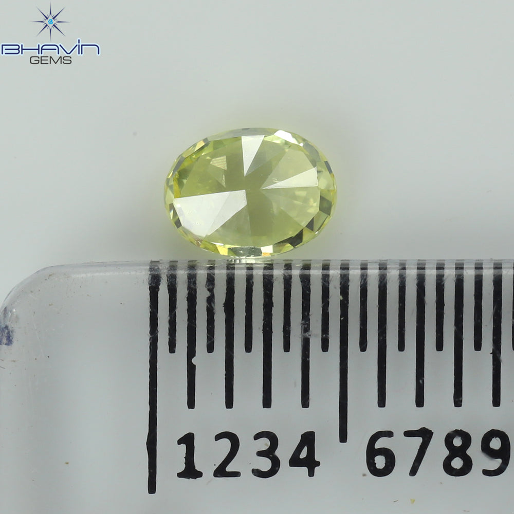 0.28 CT オーバル シェイプ ナチュラル ダイヤモンド イエロー カラー VS2 クラリティ (4.53 MM)
