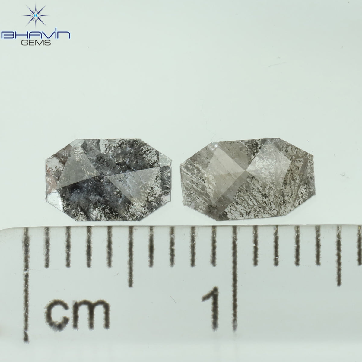 0.92 CT スライス形状 天然ダイヤモンド ソルト アンド ペッパー カラー I3 クラリティ (10.75 MM)