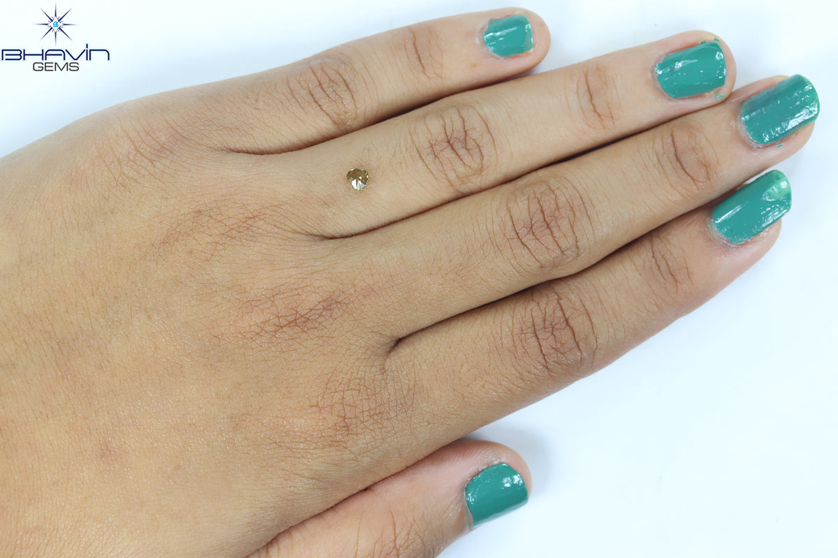 0.16 CT Natural Heart Diamond Green Color Clarity VS1 (3.55 MM)