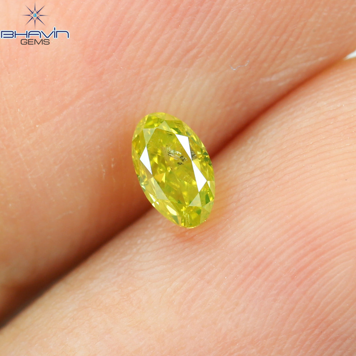0.34 CT オーバルシェイプ エンハンスト イエロー カラー 天然ダイヤモンド I3 クラリティ (4.91 MM)