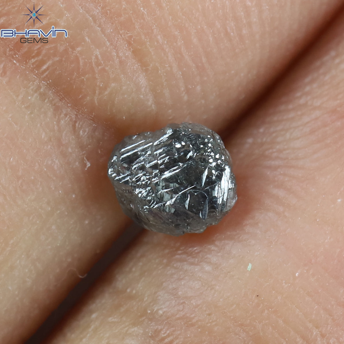 0.53 CT ラフシェイプ ナチュラル ダイヤモンド ソルト アンド ペッパー カラー I3 クラリティ (4.80 MM)