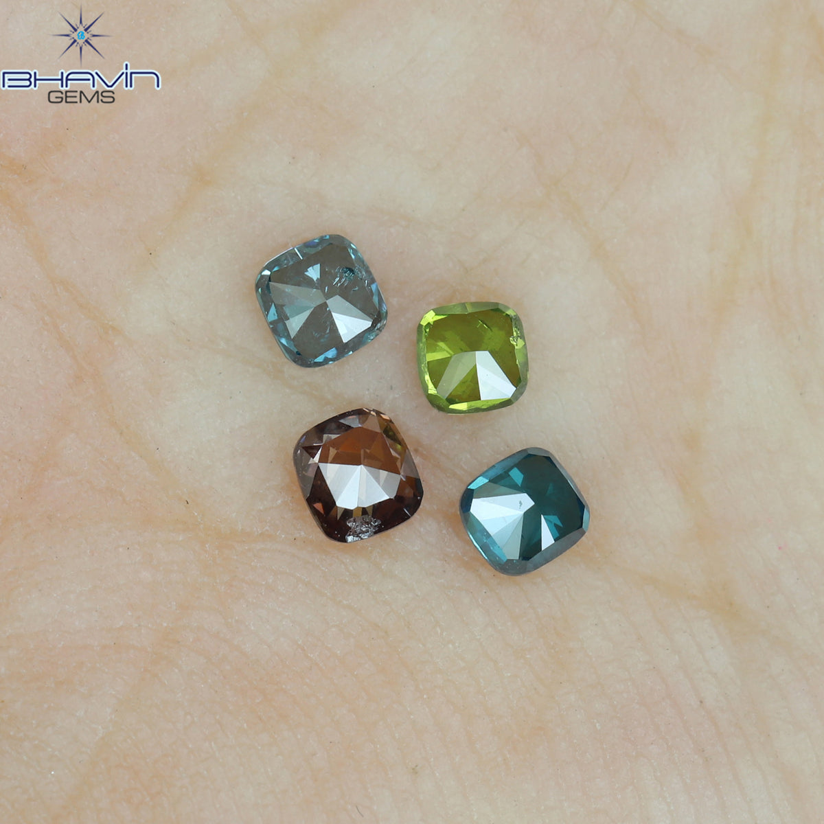 0.42 CT/4 Pcs Natural Cushion Diamond Enhanced Mix Fancy Color Clarity SI1 (2.72 MM)