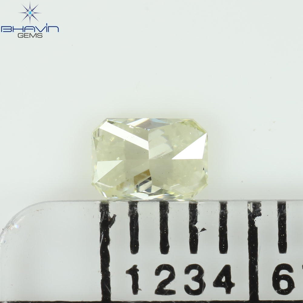 0.19 CT ラディアント シェイプ ナチュラル ダイヤモンド イエロー カラー VS1 クラリティ (3.95 MM)