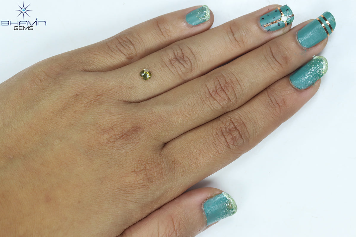 0.40 CT Natural Cushion Diamond Enhanced Green Color Clarity VS2 (4.10 MM)