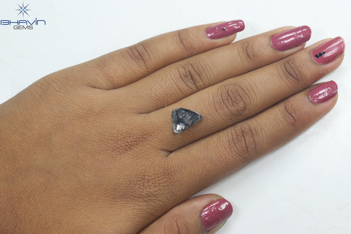 2.08 CT スライス シェイプ ナチュラル ダイヤモンド ソルト アンド ペッパー カラー I3 クラリティ (12.60 MM)
