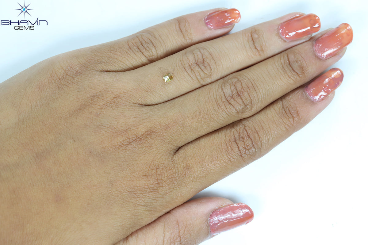0.19 CT Natural Radiant Diamond Orange Color Clarity VS1 (3.48 MM)