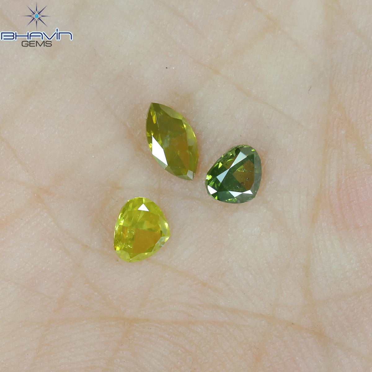 0.66 CT/3 ピース ミックス シェイプ ナチュラル ダイヤモンド イエロー グリーン カラー SI2 クラリティ (5.38 MM)