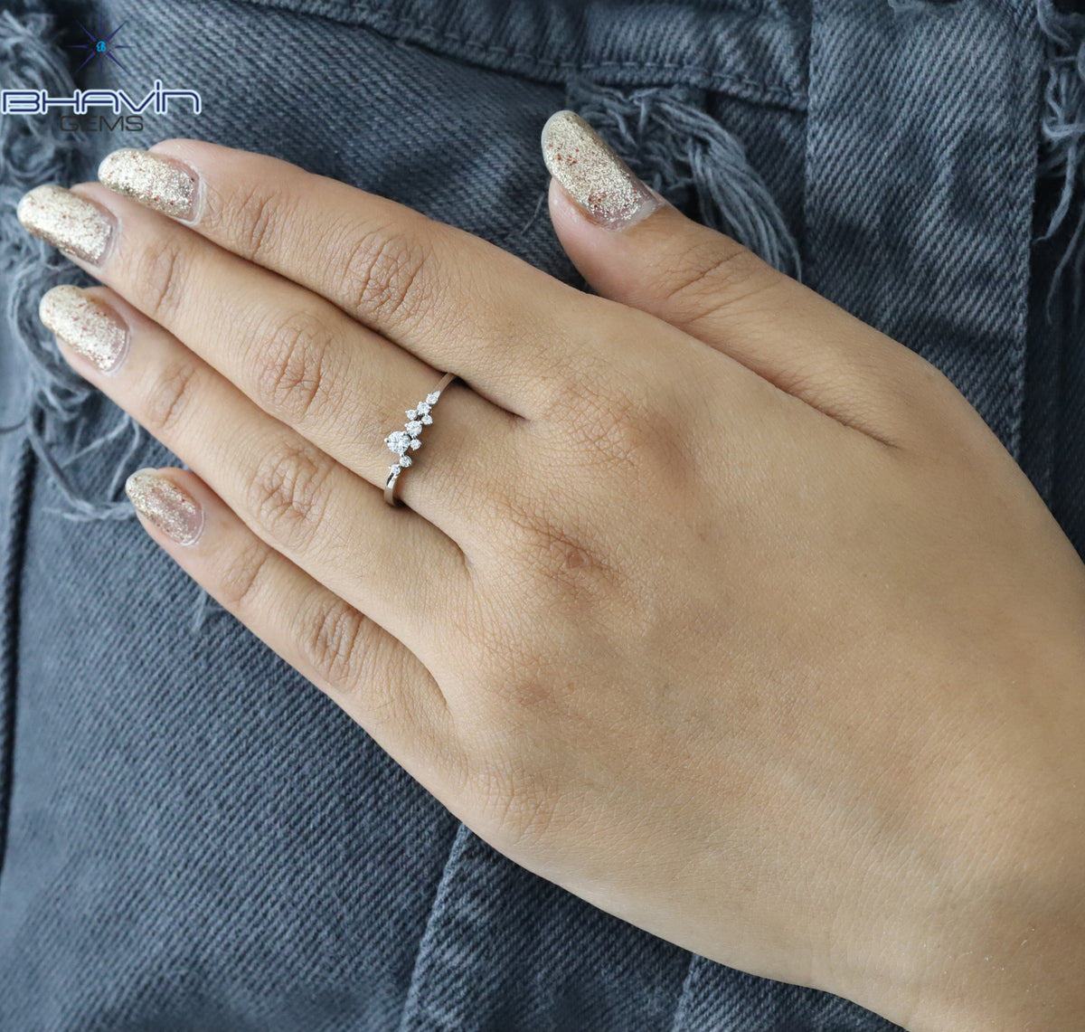Timeless Curve Ring in Natural Diamond Beauty