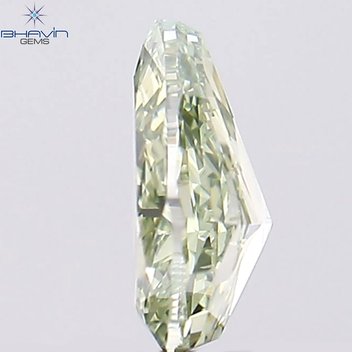 0.23 CT ペアシェイプ ナチュラル ダイヤモンド グリーン カラー I2 クラリティ (6.27 MM)